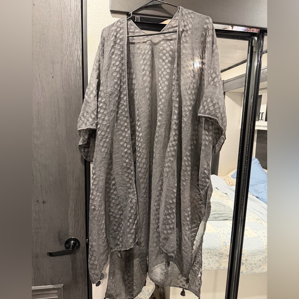 Gray Textured Open Kimono